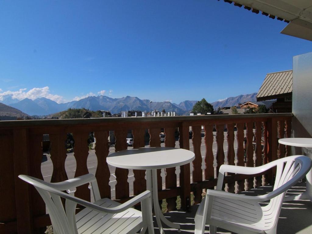 Appartement Huez, 1 pièce, 5 personnes - FR-1-405-200 photo 1