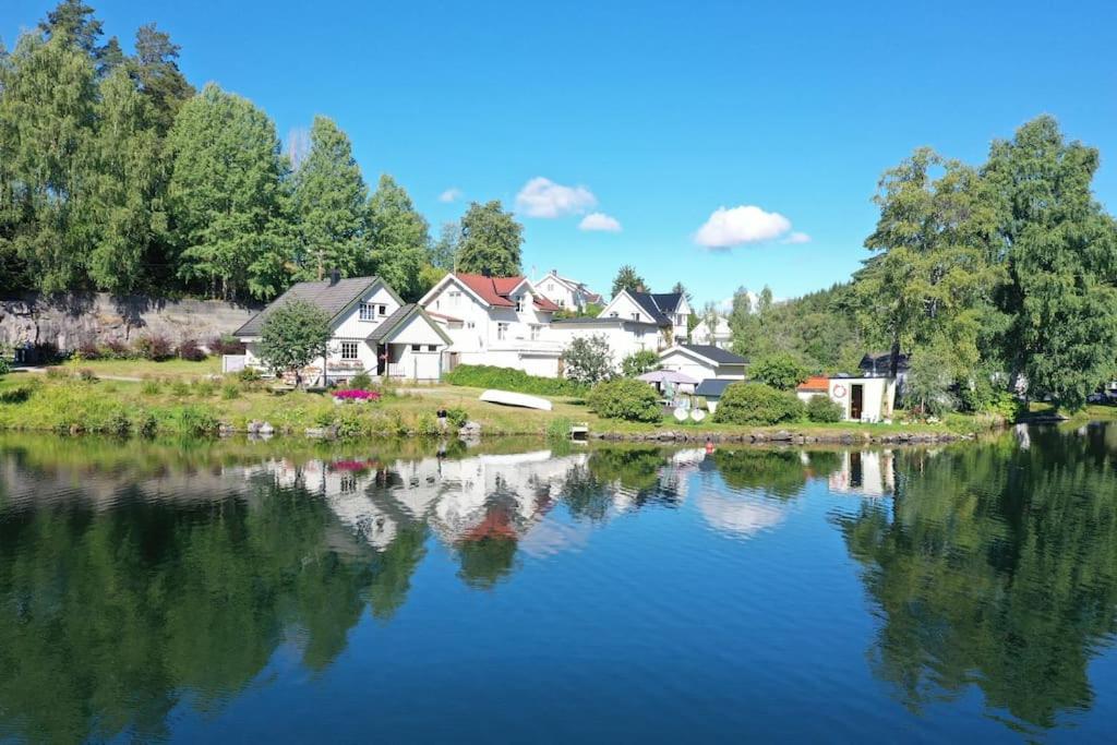 Hus i Telemarkskanalens hjerte