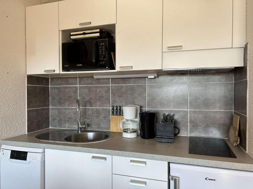Appartement Montgenèvre, 1 pièce, 2 personnes - FR-1-330D-84 photo 1