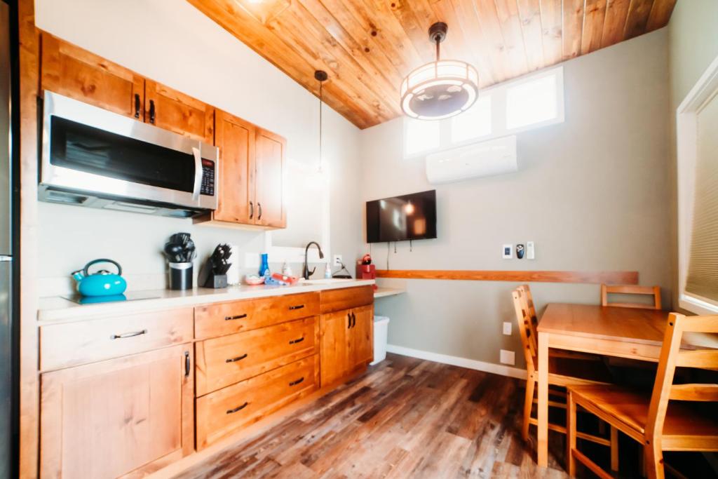 La Junta Colorado Cabins photo 1