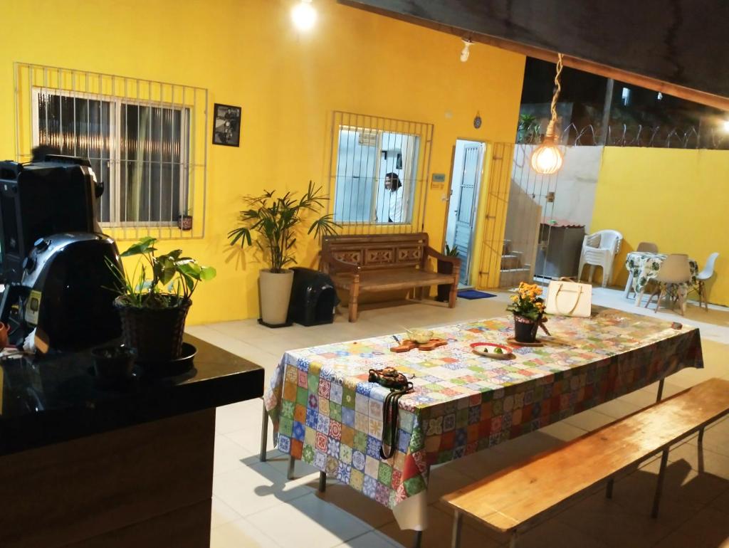 Casa Amarela Hostel photo 1