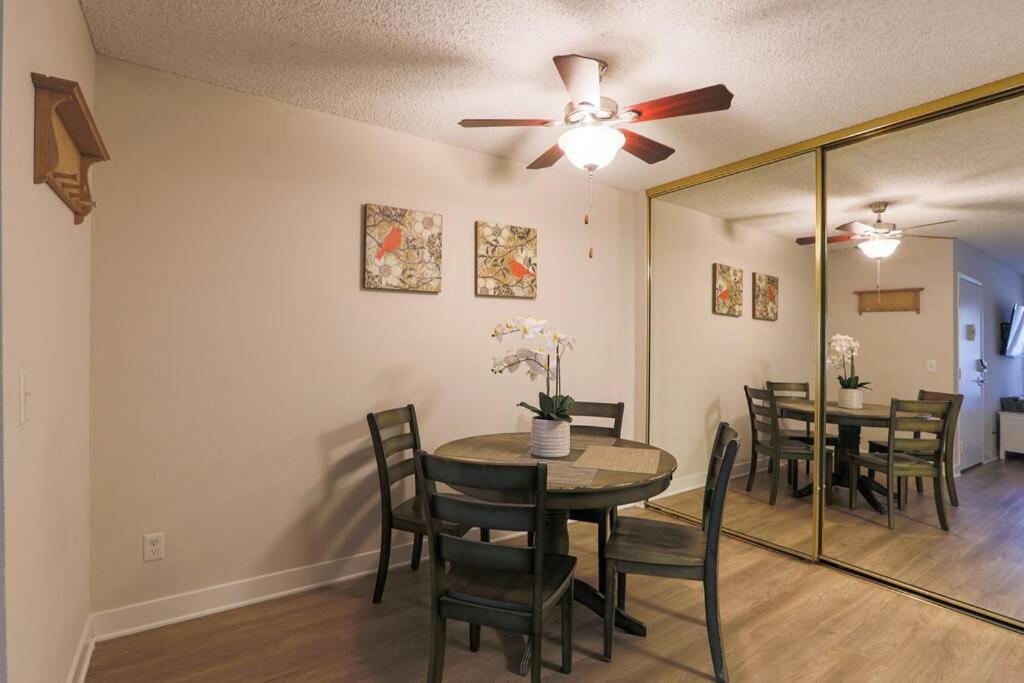Shabby Chic Oceanside King & 2 Queen bed Pool GYM photo 3