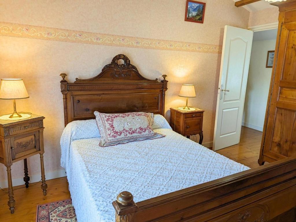 Gîte Saint-Genis-d'Hiersac, 4 pièces, 6 personnes - FR-1-653-117 photo 2