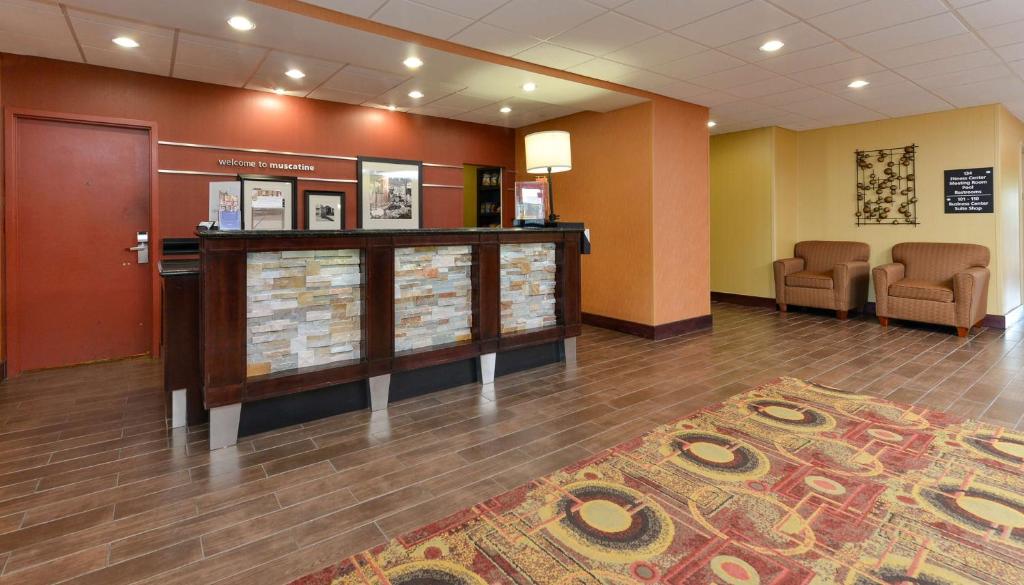 Hampton Inn Muscatine photo 1