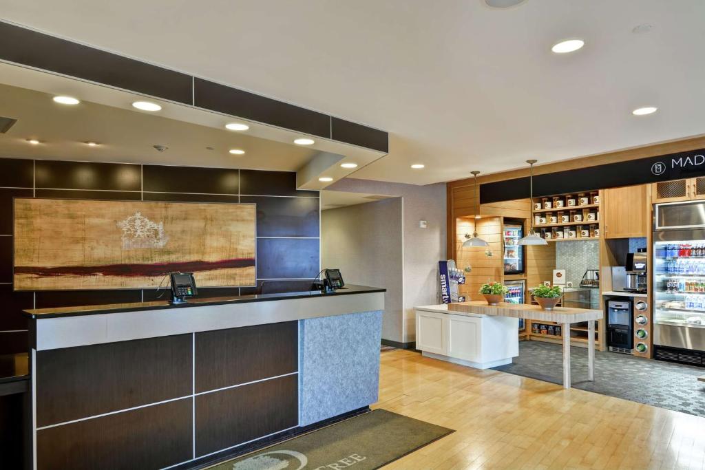 DoubleTree by Hilton Baton Rouge photo 4