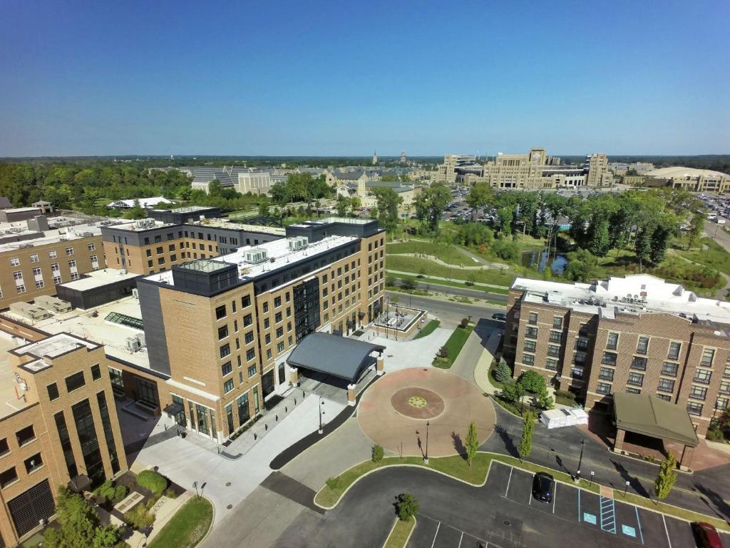 Embassy Suites by Hilton South Bend photo 1