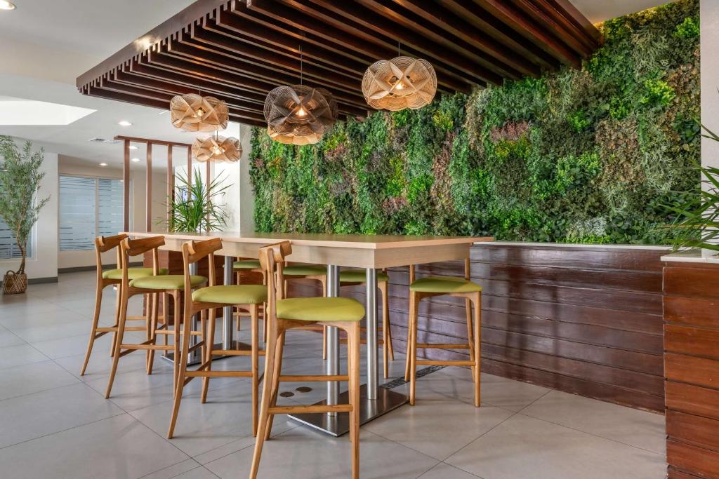 Condado Palm Inn San Juan, Tapestry Collection by Hilton photo 2