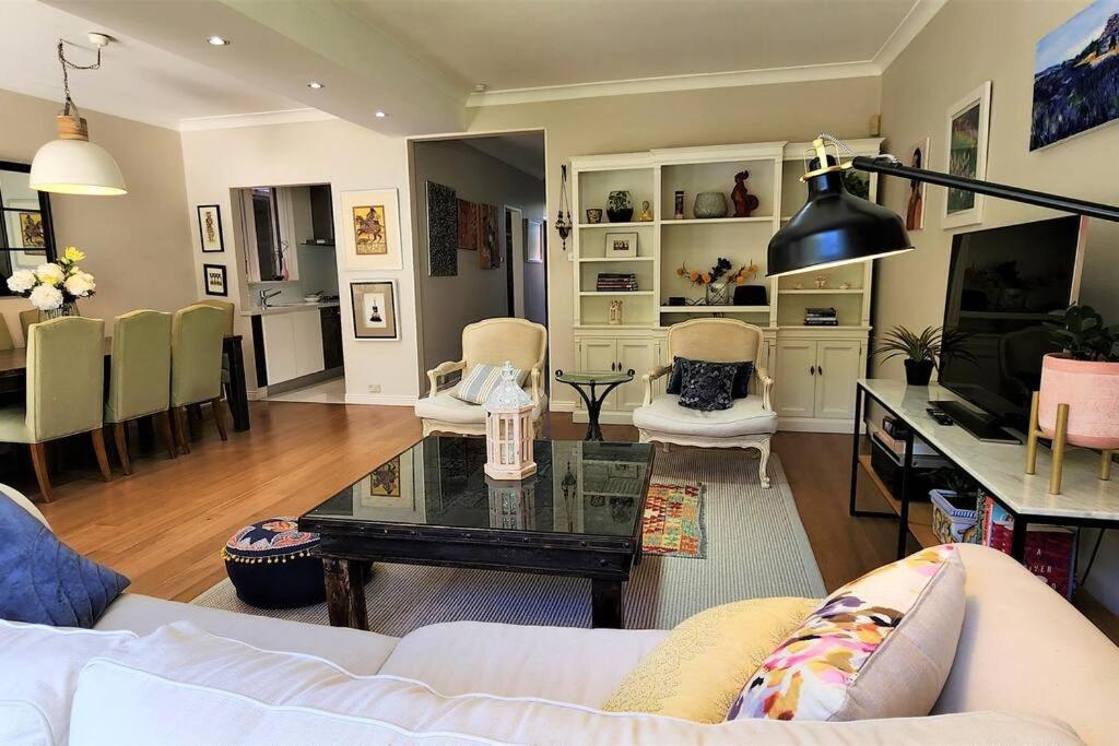 Three Bedroom Home in the Heart of Bondi Junction photo 3