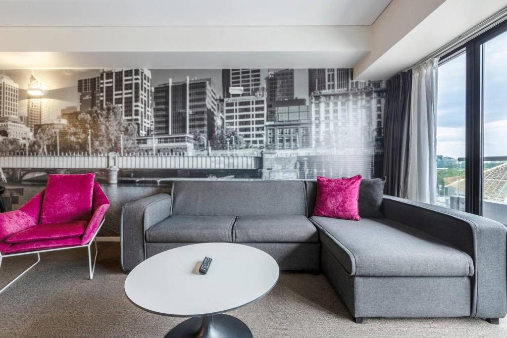 Melbourne Magic - An Artsy Urban Wellness Retreat