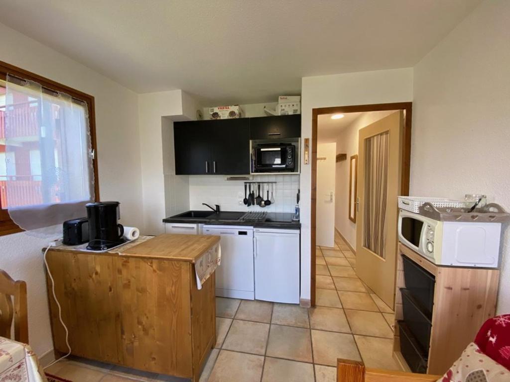 Studio Crest-Voland, 2 pièces, 4 personnes - FR-1-733-28