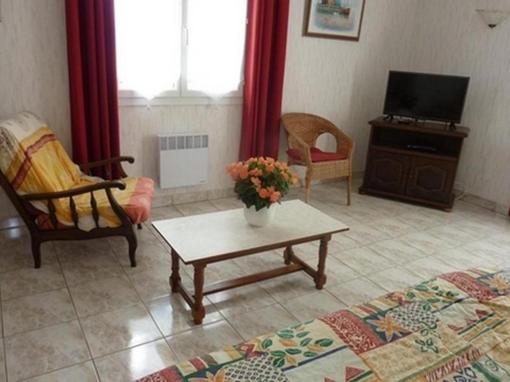 Maison Saint-Denis-d'Oléron, 4 pièces, 6 personnes - FR-1-246A-260 photo 1