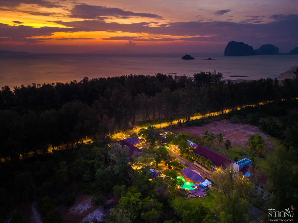 Dugong Village-Green Hotel photo 1