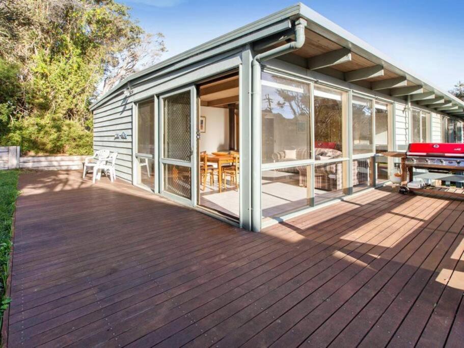 BLAIRGOWRIE TREETOPS..location location location photo 4