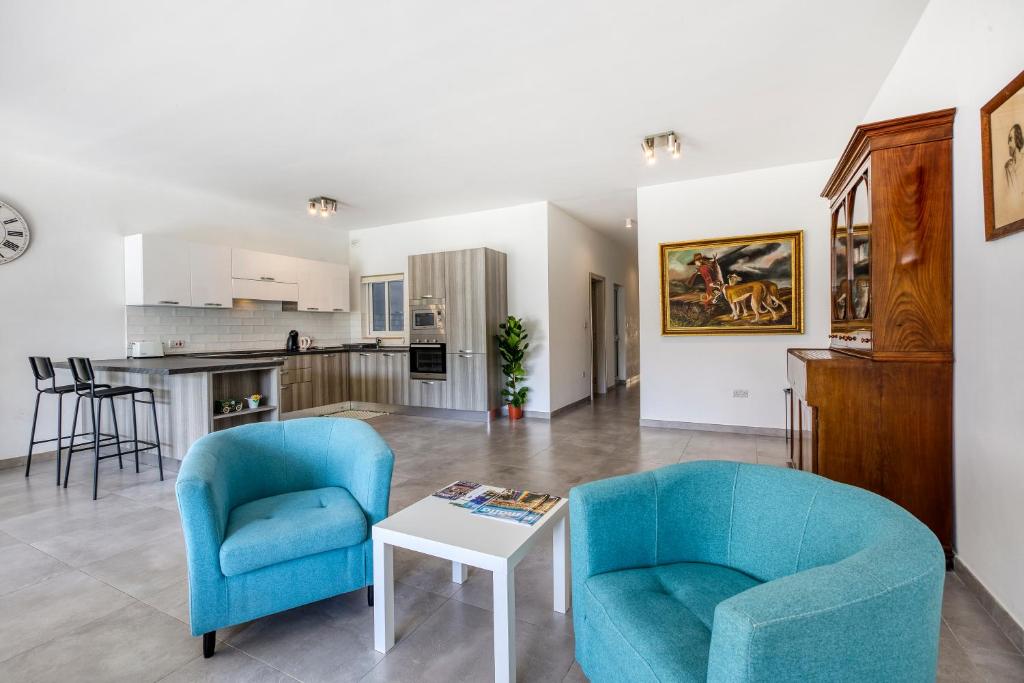 Annitchka Mansions - Apartment in central Malta photo 4