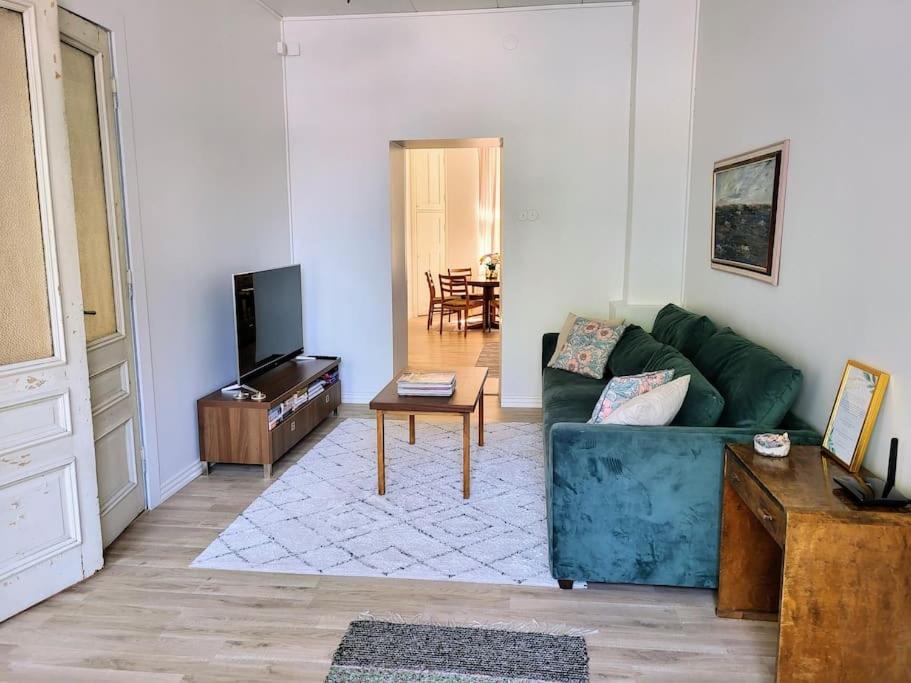 Beautiful 67m2 apartment in Port Arthur (Free parking, WiFi & AC) photo 4