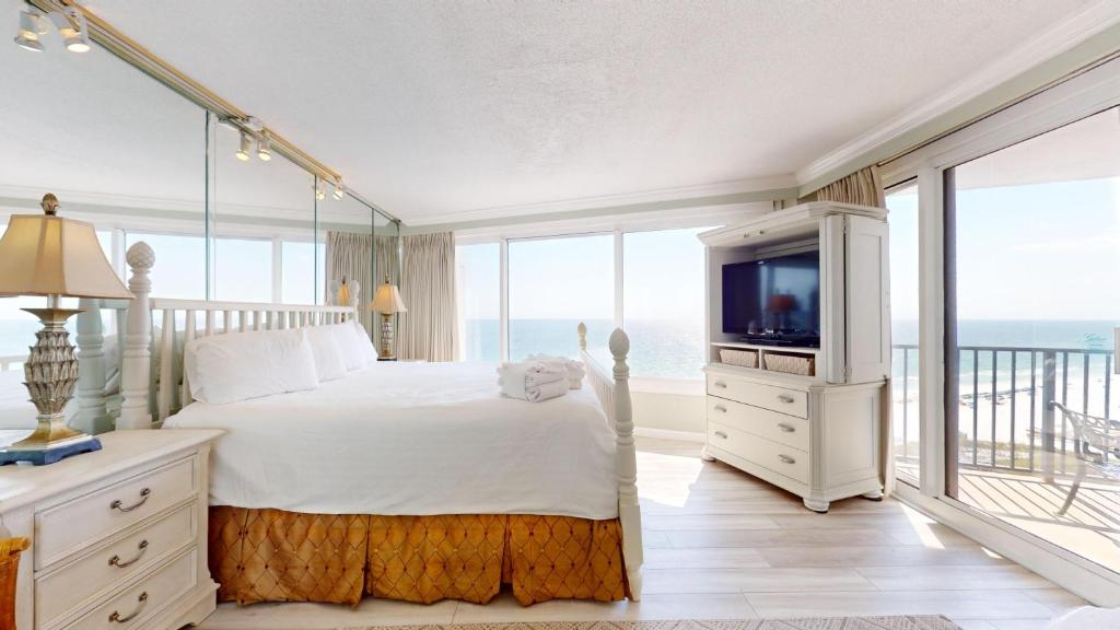 Beachside I 4144 image