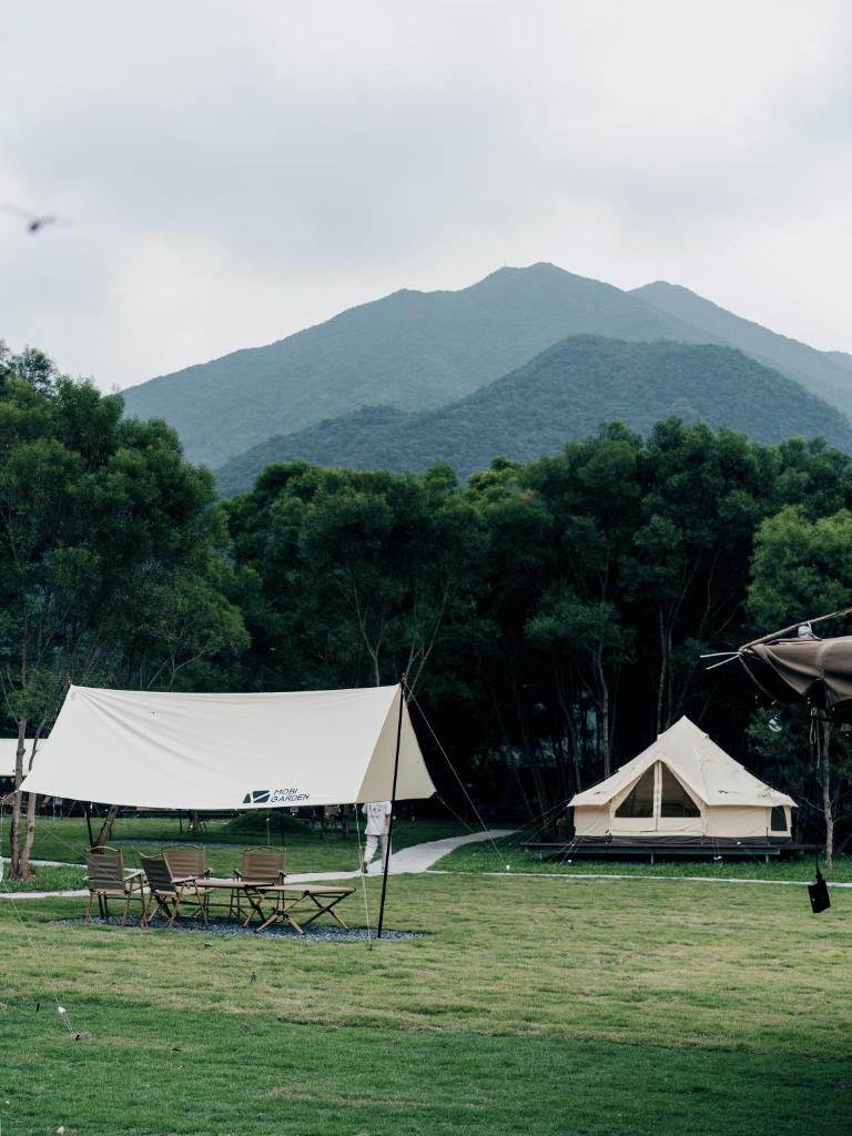 NatureLand Campsite photo 2