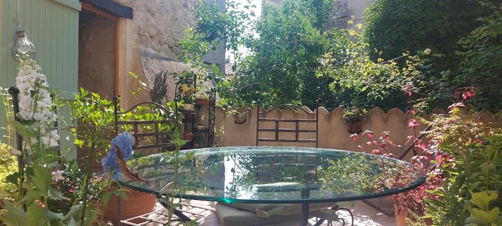 17th Century town house in Forcalquier centre photo 4