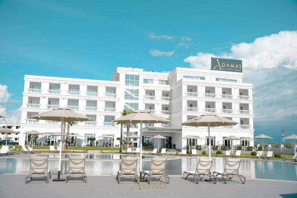 Adamas Resort & Hotel