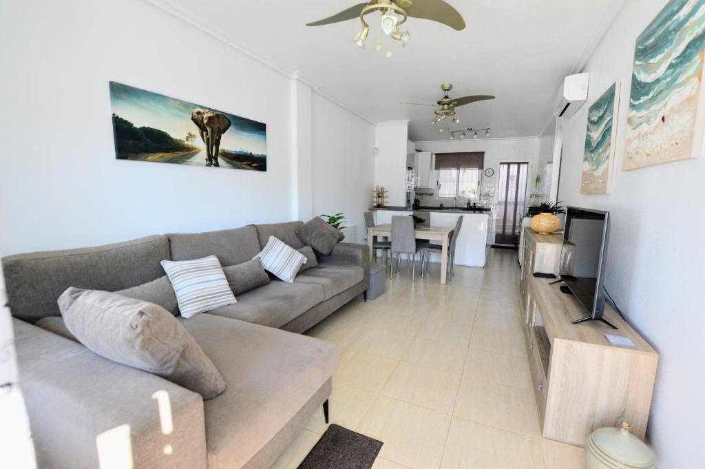 Sucina 2 Bed Bungalow walking distance of tow photo 1