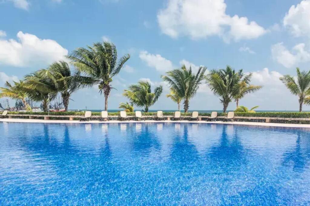 REEF Beachfront 3BDR apartment by CASA PARAISO photo 1