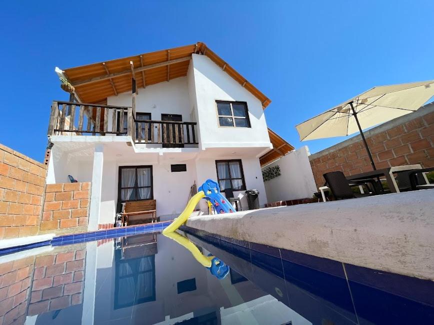 Cabaña Hostal Santorini