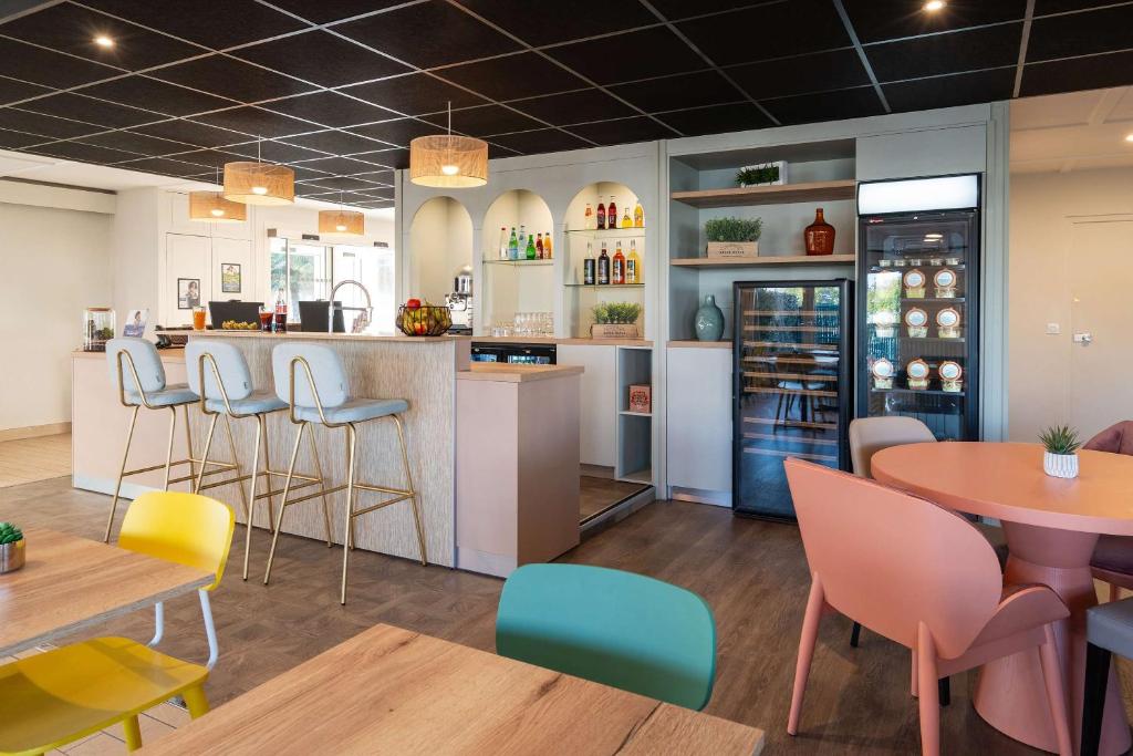 Sure Hotel by Best Western Rochefort-sur-Mer photo 2