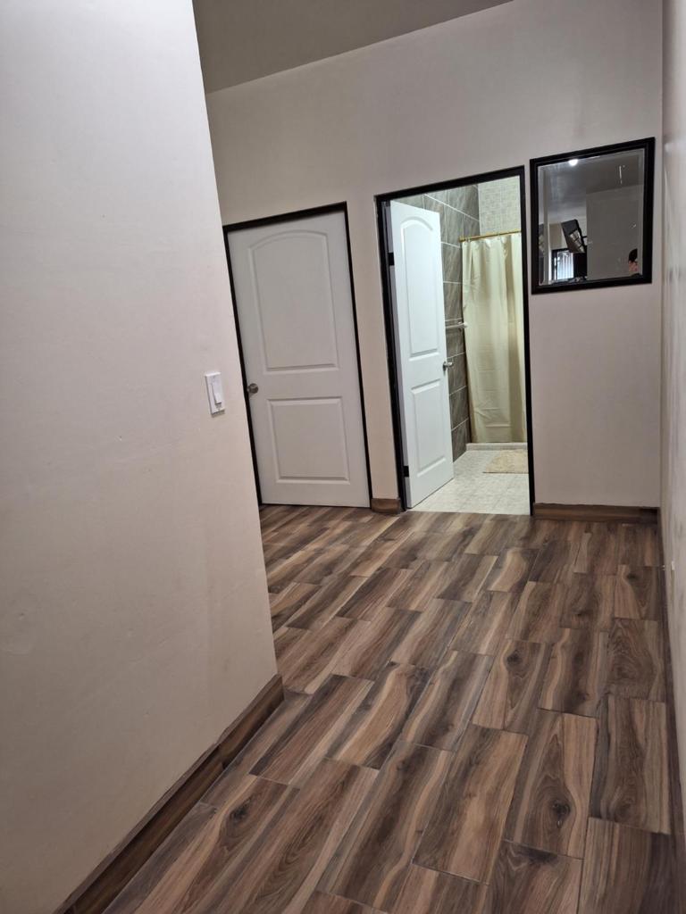 MercedesHouse photo 2