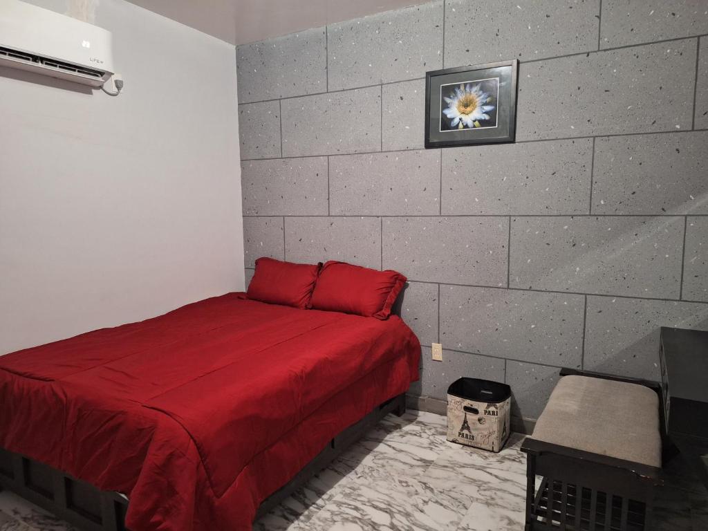 MercedesHouse photo 3