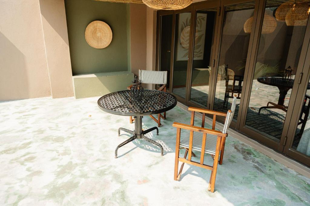 Bambuu Lakeside Lodge photo 1