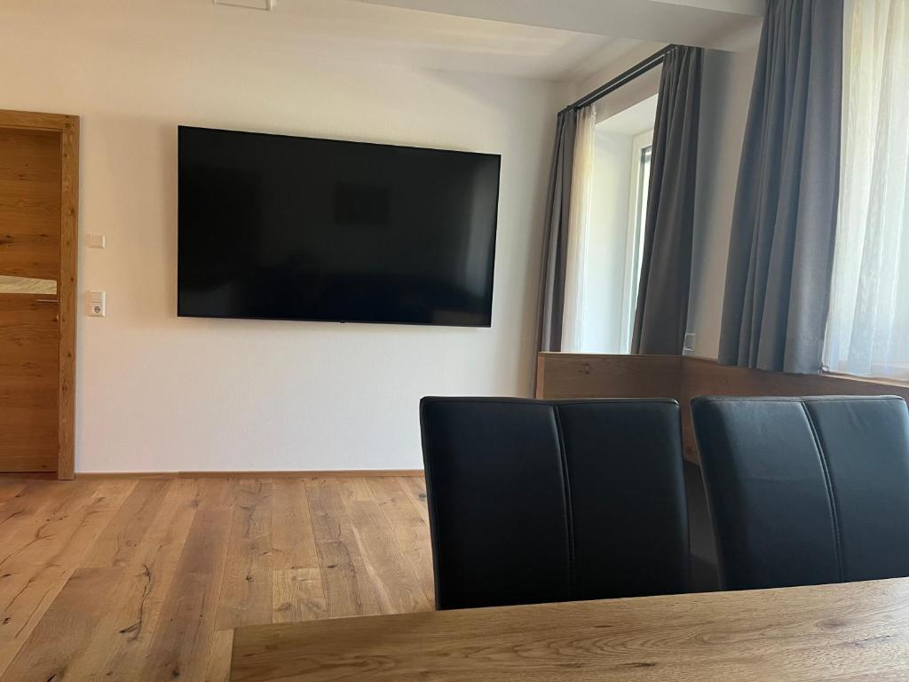Ferienwohnung mit wunderschöner Bergkulisse photo 4