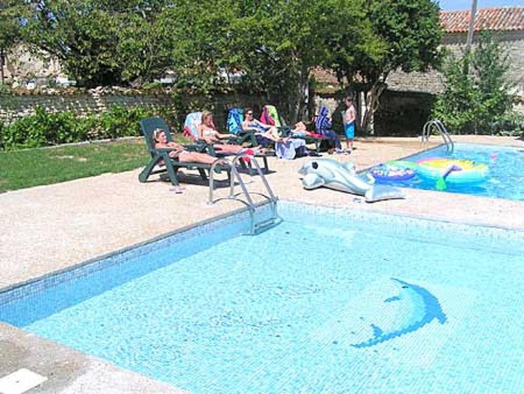 8 Gite Complex, 53 People maximum , Marriage, Birthdays, family get togethers photo 1