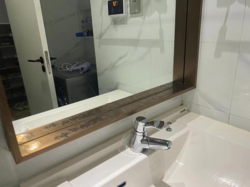 Chengdong Yishu Inn Youth Hostel photo 1
