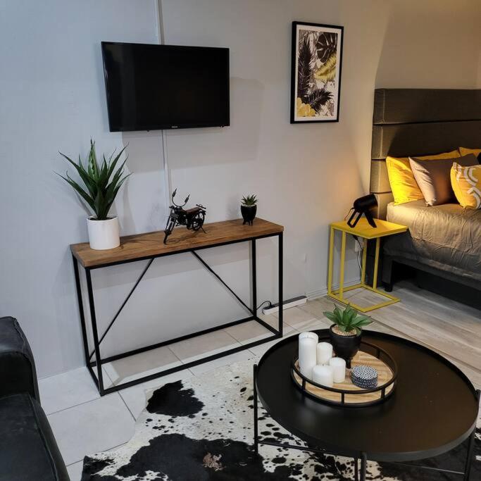 Forever Always Studio Apartment photo 4