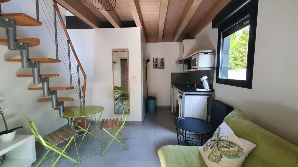 Le 30 - Duplex en rez-de-jardin proche du centre photo 4