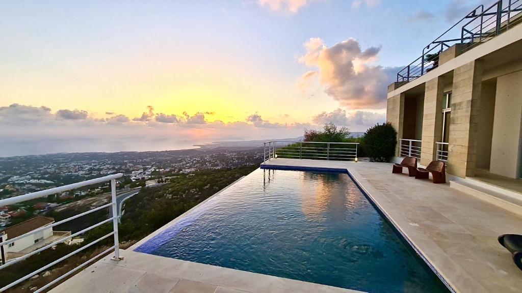 STAY Sunset Palazzo