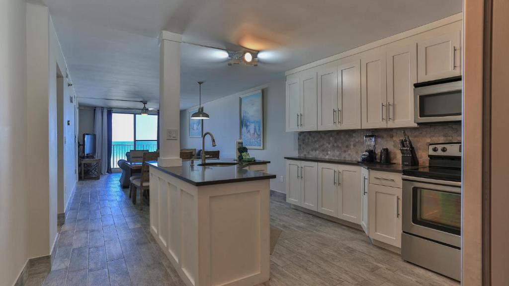 Destin on the Gulf 604 image