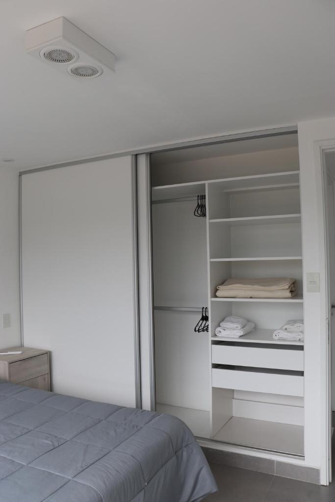 Entire Apartment with Downtown View - AlojarteJuy photo 4