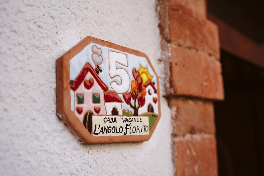 Casa vacanze L'Angolo Fiorito photo 2