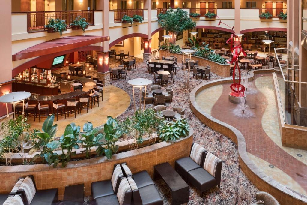 Embassy Suites Murfreesboro - Hotel & Conference Center photo 3