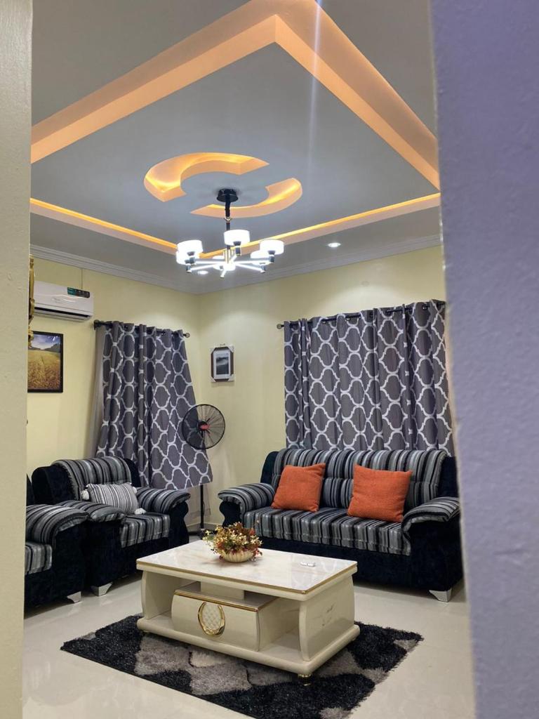 3 Bedroom Spacious Apartment photo 2