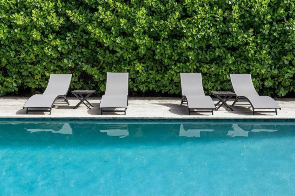 Villa Palma-Hollywood Beach - Winter & Spring Break Getaway! photo 2