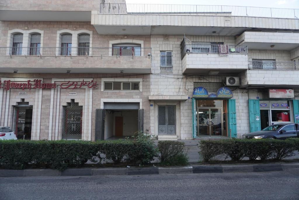 Lovely Lama Family House photo 1