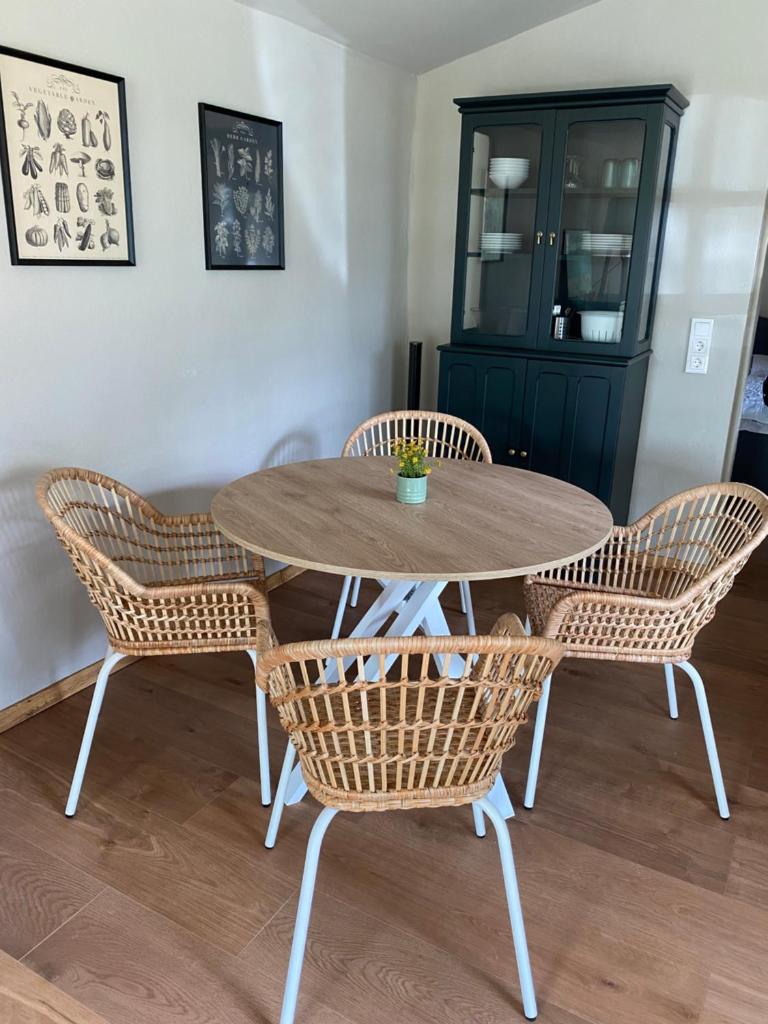 Ruhiges Ferienhaus mit schönem Garten photo 2