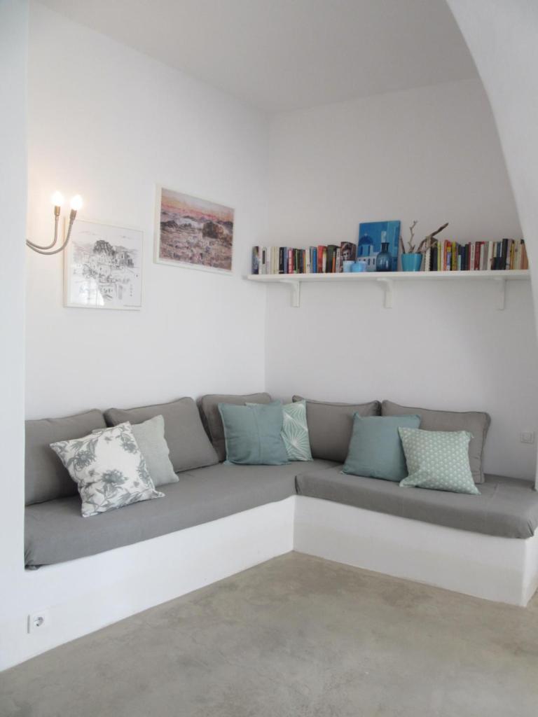 Chora Elegant Traditional House photo 3
