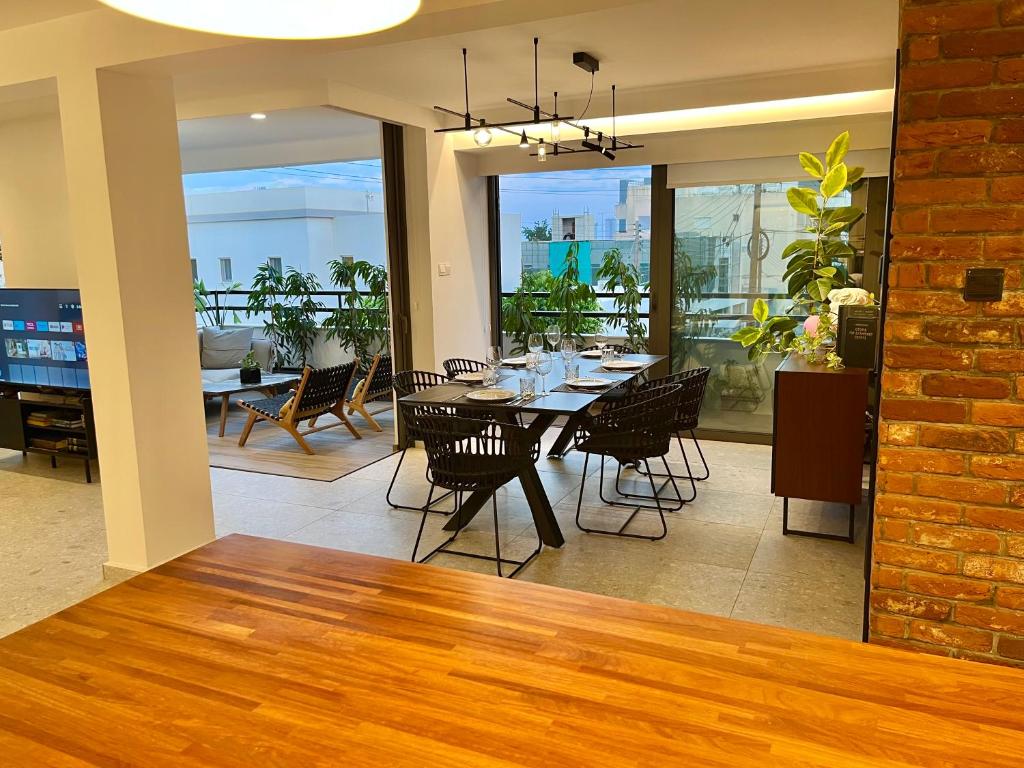 Top Artistic Luxury Apartment photo 4