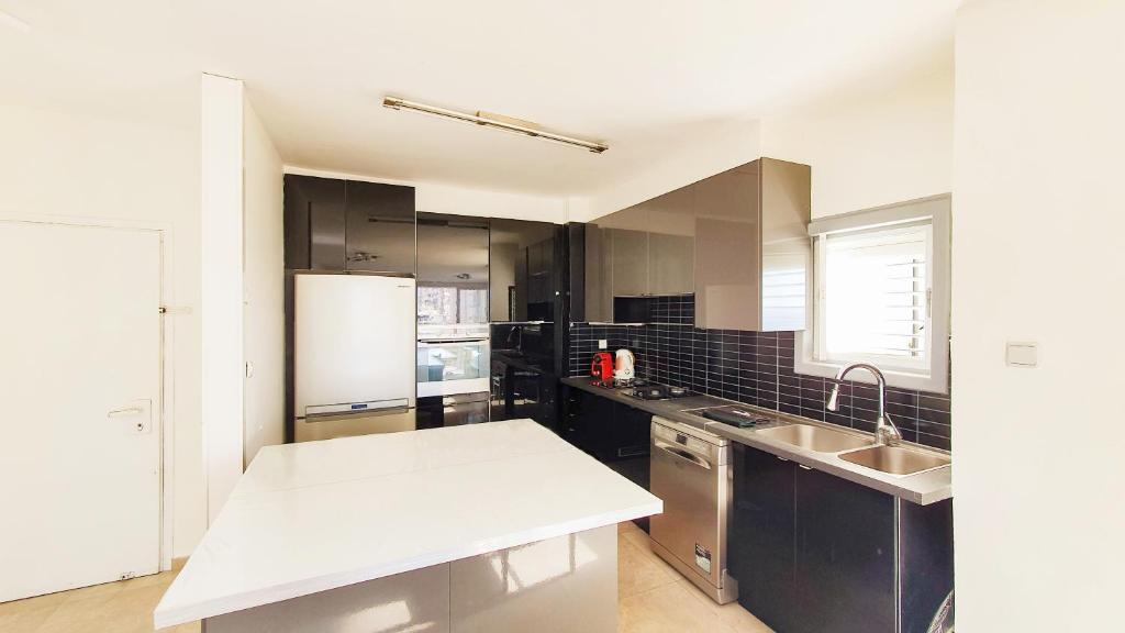BnBIsrael apartments - Masaryk Musk photo 2