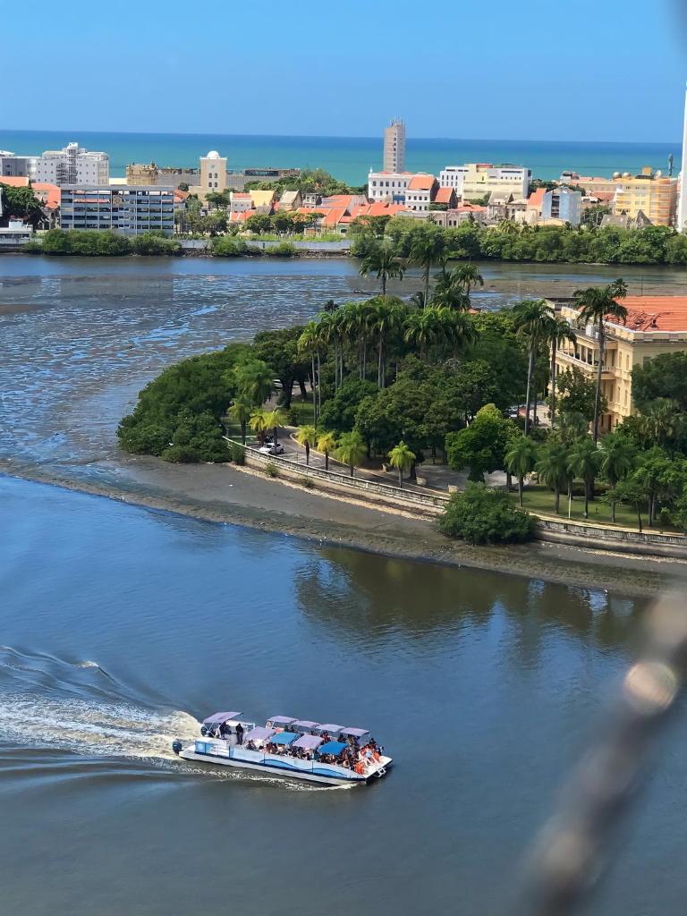 Aconchegante, ótima localização e vista para o mar photo 2