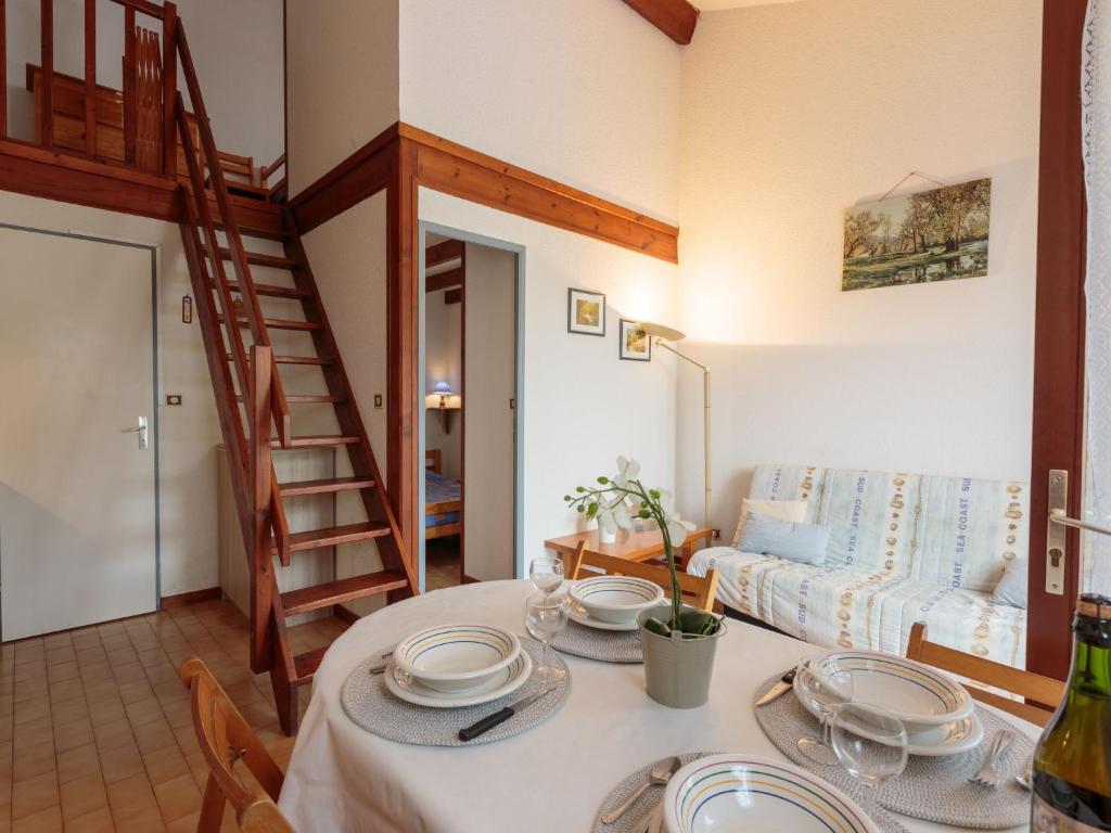 Holiday Home Les Charmilles-10 by Interhome photo 2