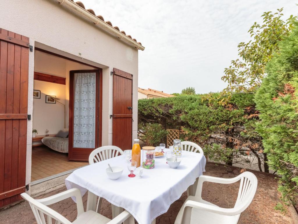 Holiday Home Les Charmilles-10 by Interhome photo 1